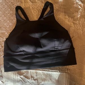 Black Lululemon sports bra